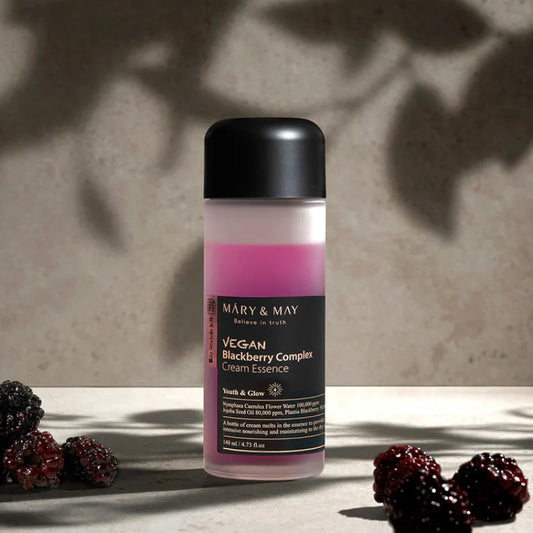 Vegan Blackberry Complex Cream Essence – Crema esencia nutritiva (140 ml) reafirma e hidrata.