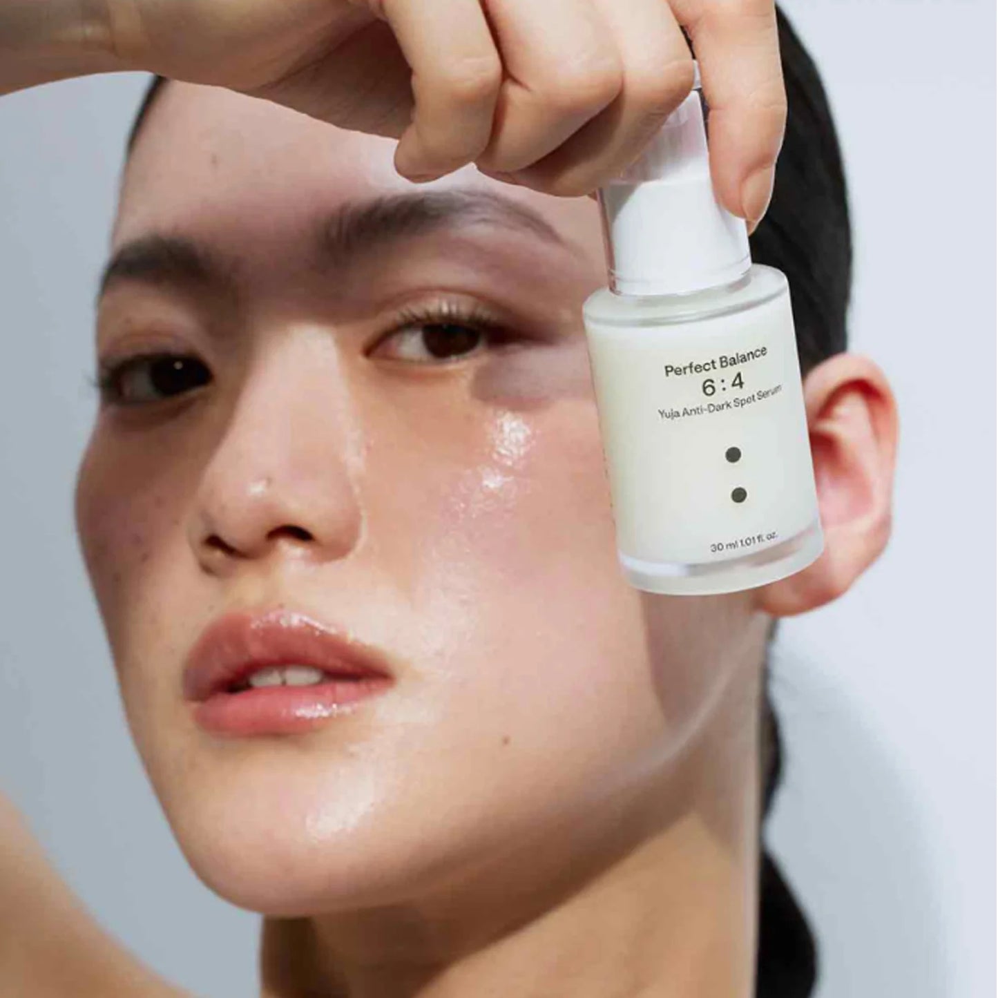 Yuja Anti-Dark Spot Serum -unificador del tono